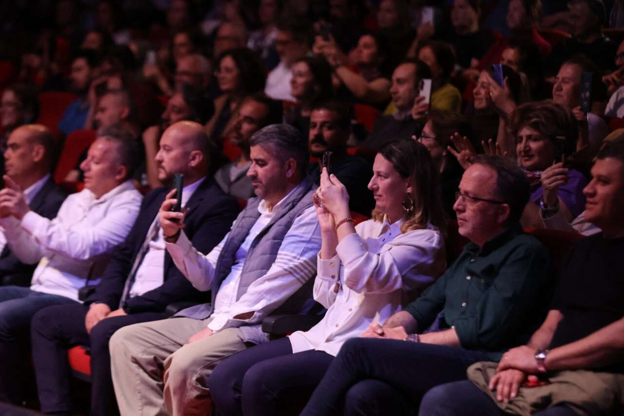 70’ler ve 80’lerin Unutulmaz Melodileri Muğla’da Yankılandı 2